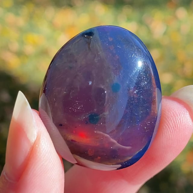 Blue Amber (fluorescent)