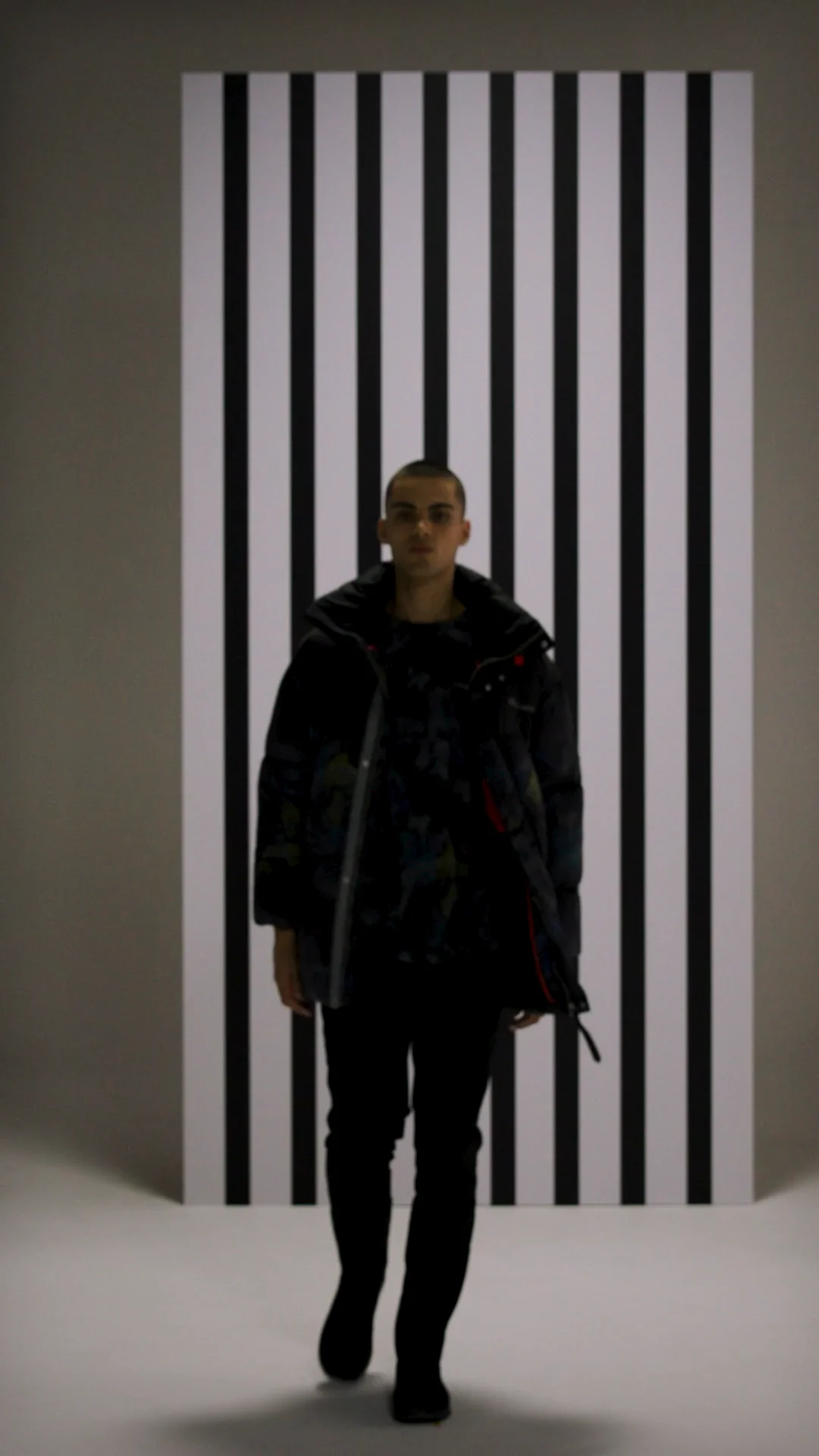 【美品】Christian Lacroix ジャケット　ブラック　ベロア ベロアスタンドカラージャケット : ブラック | ANREAL STORE
