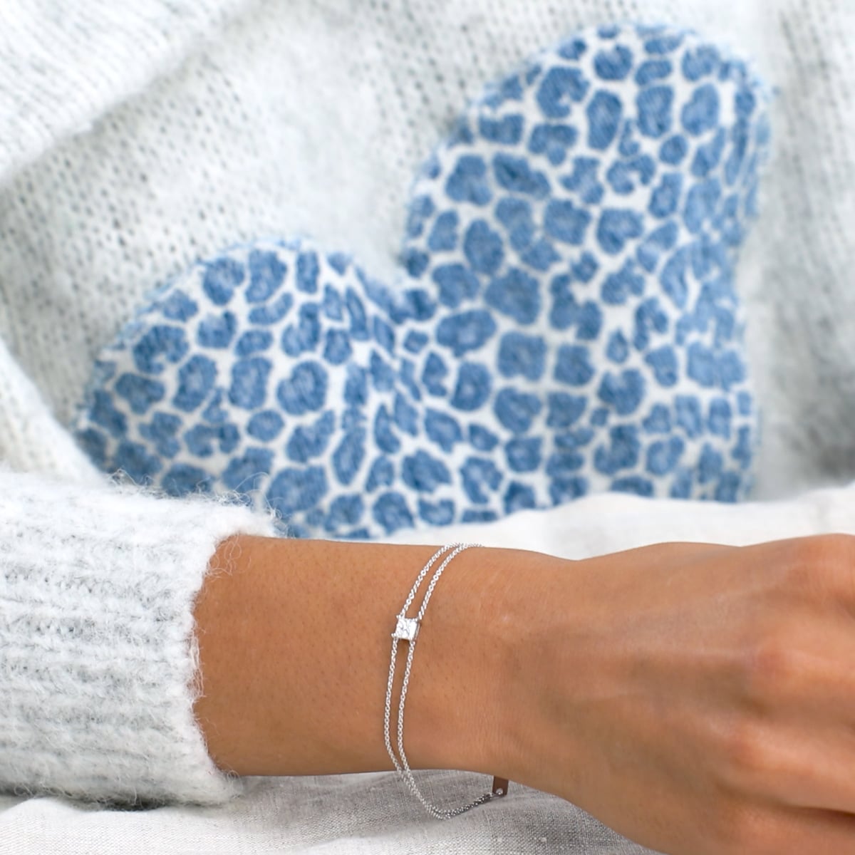product video 2 for 1/2 ctw Princess Lab Grown Diamond Chain Bracelet - 6 Inches