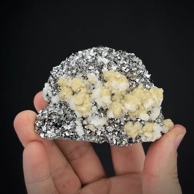Arsenopyrite with Calcite, Siderite, etc