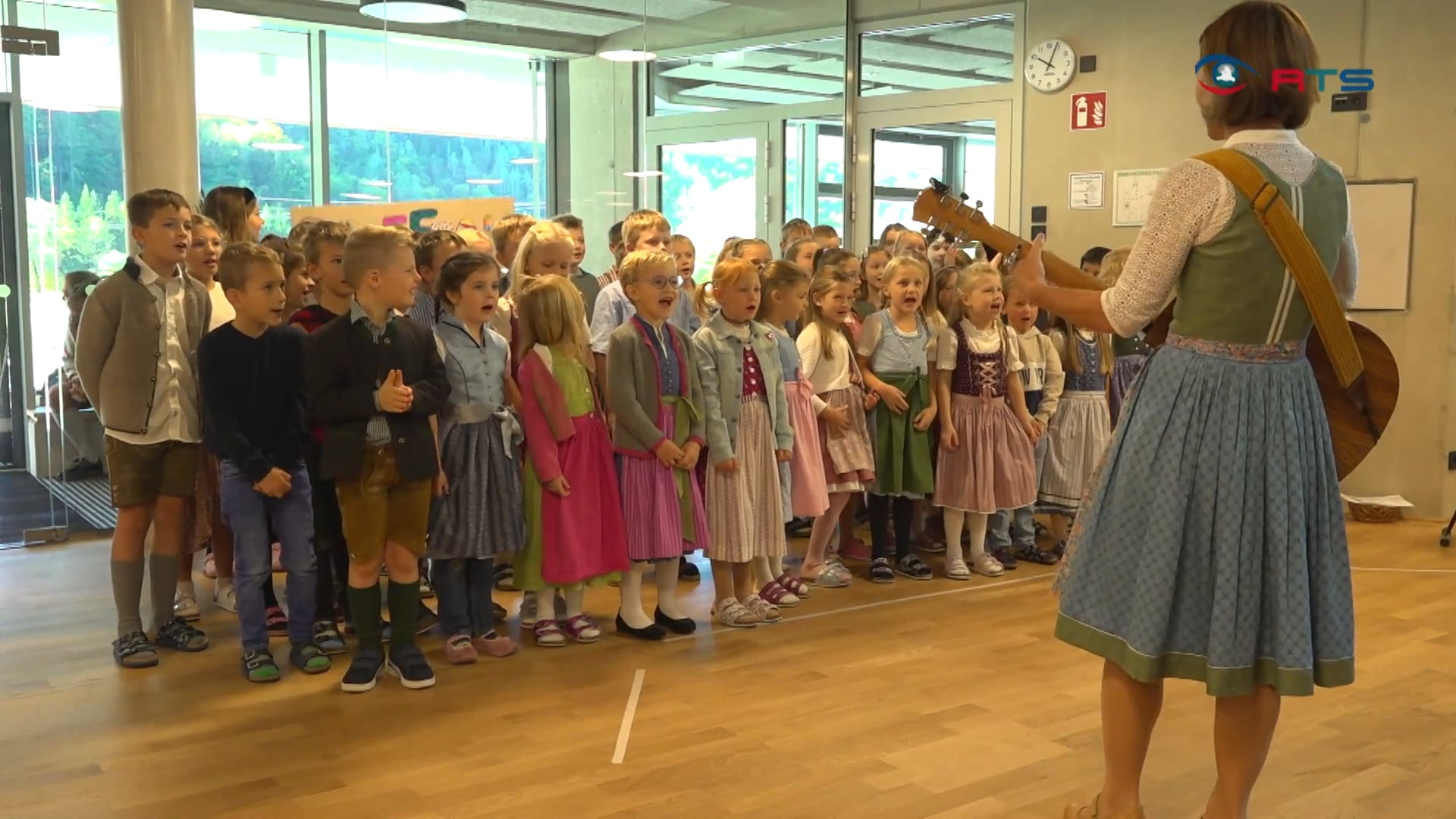 neue-clusterschule-fuer-volksschueler-und-kindergartenkinder-von-scheffau-im-tennengebirge