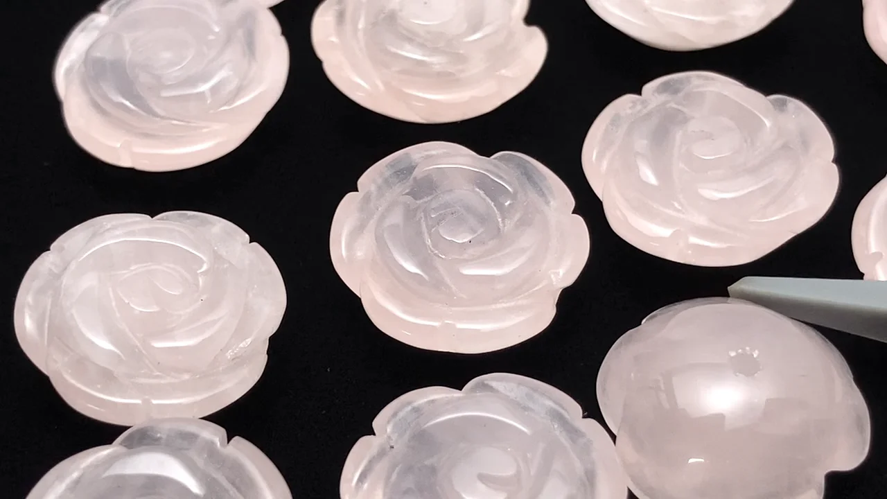 ローズクォーツ 薔薇15mm 【片穴】 2個｜天然石ビーズの卸問屋・通販