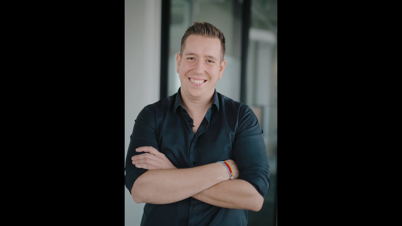 
        
          Dominik Budinský
        

        
          –
        

        
          Account Manager
        
        