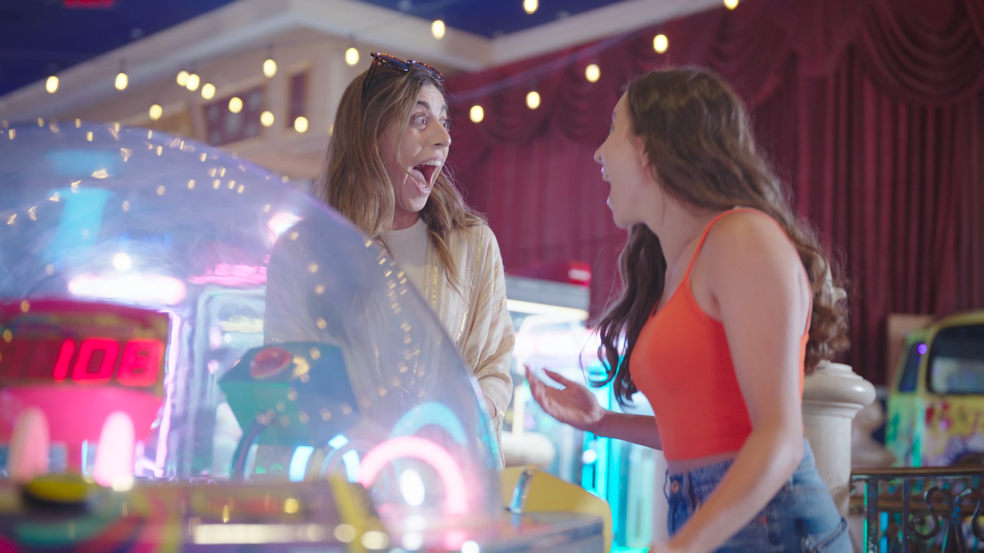 LUCKY_SNAKE_SHOWBOAT_