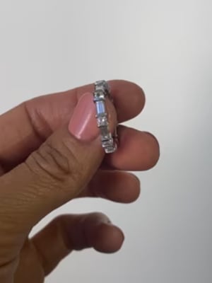 Baguette and Round Alternating Half-Band