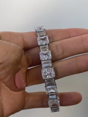 RADIANT CUT EMERALD BRACELET. - BEB/CZ