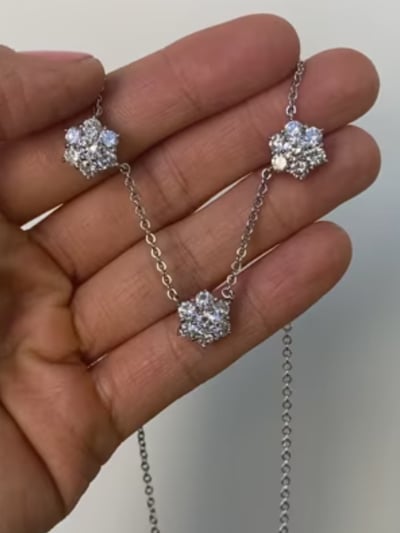 Three Flower Pendant Necklace