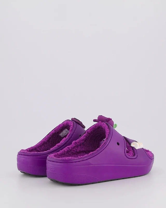 Purple crocs with online fur