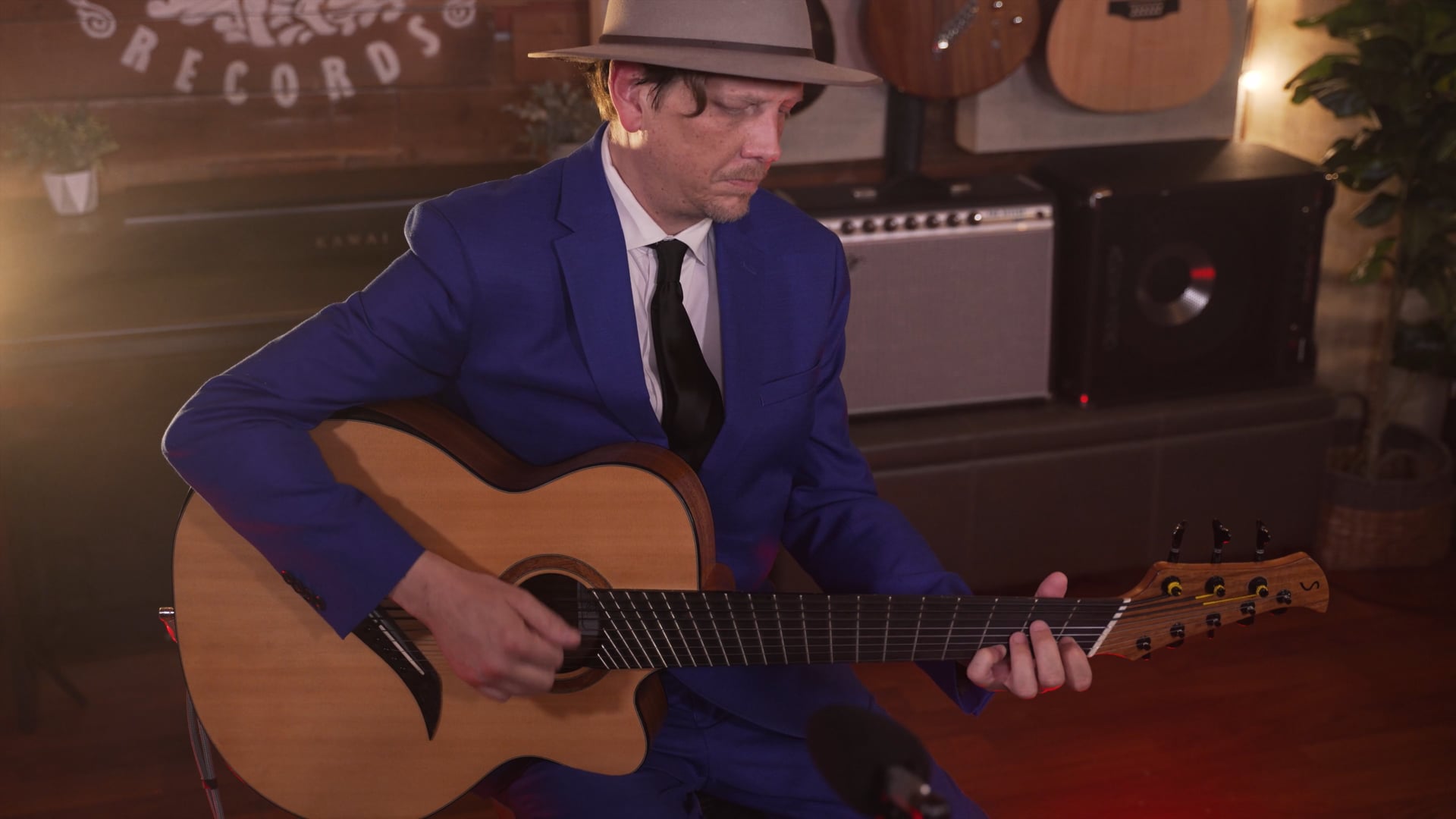 Promotional video thumbnail 4 for Eight-String Guitarist Gary Wooten