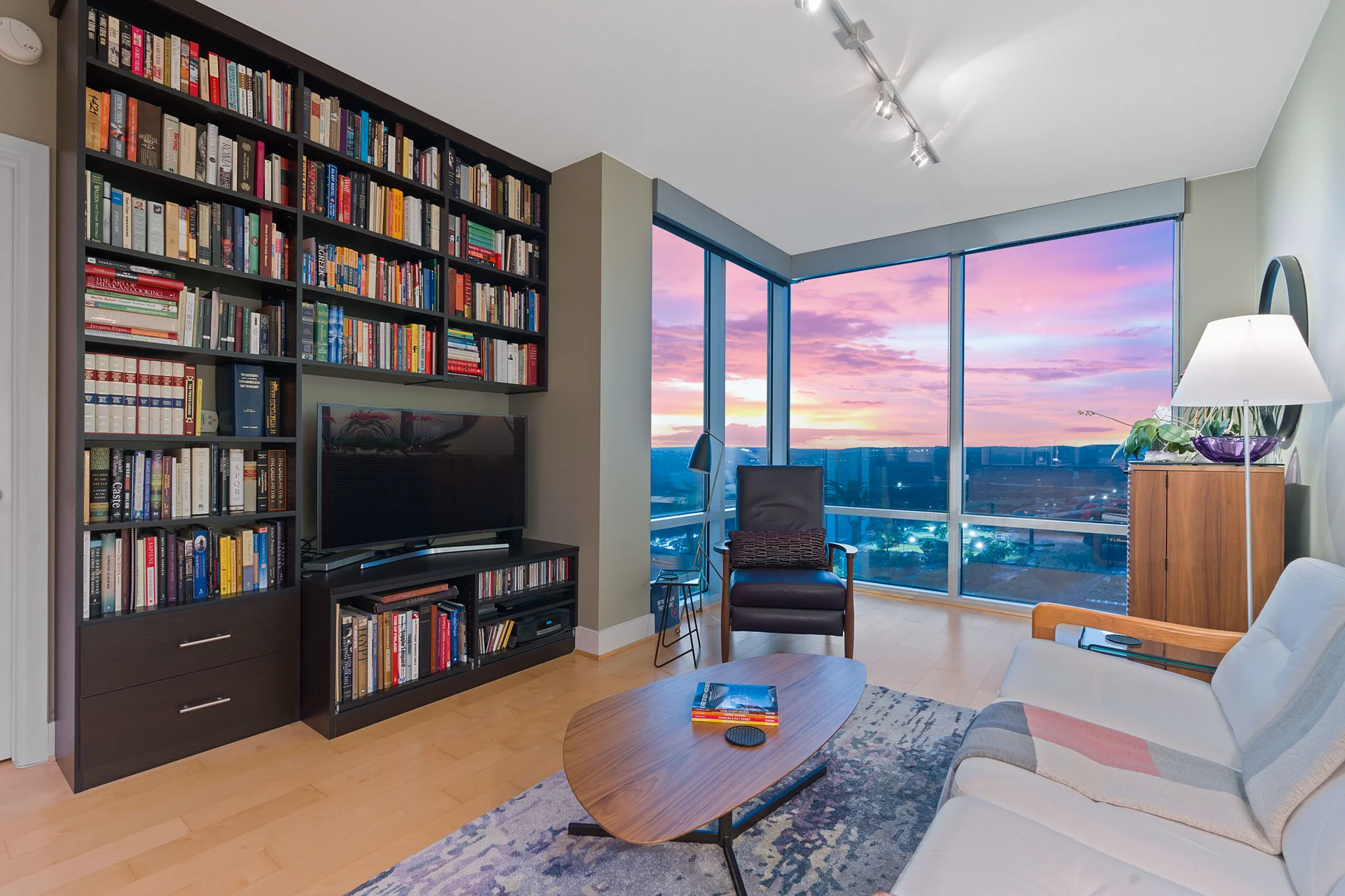 Spring Residence 3004 on Vimeo