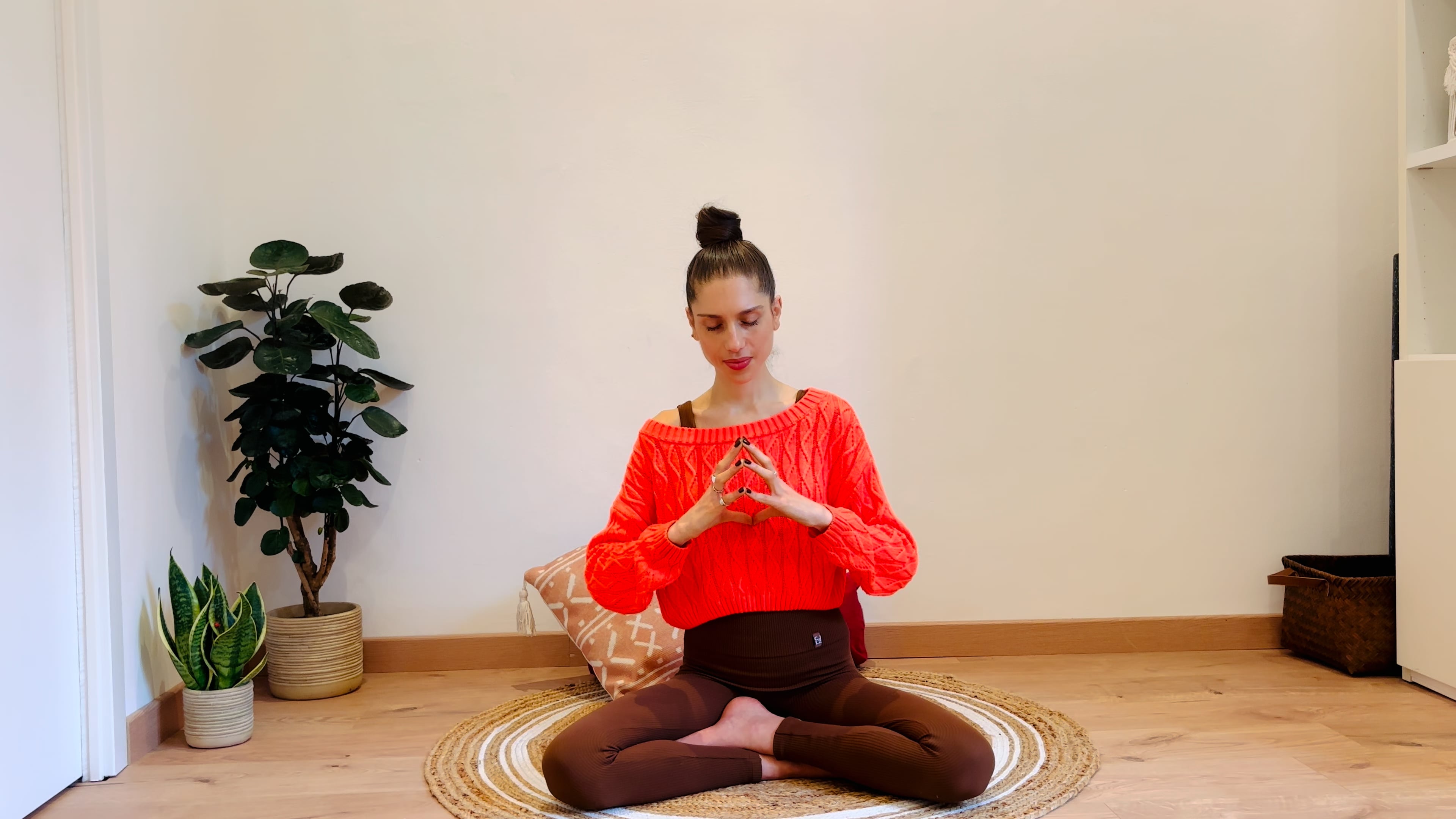Hakini Mudra