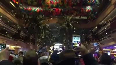 Elevate Your Holiday Celebrations with Custom Balloon Decor