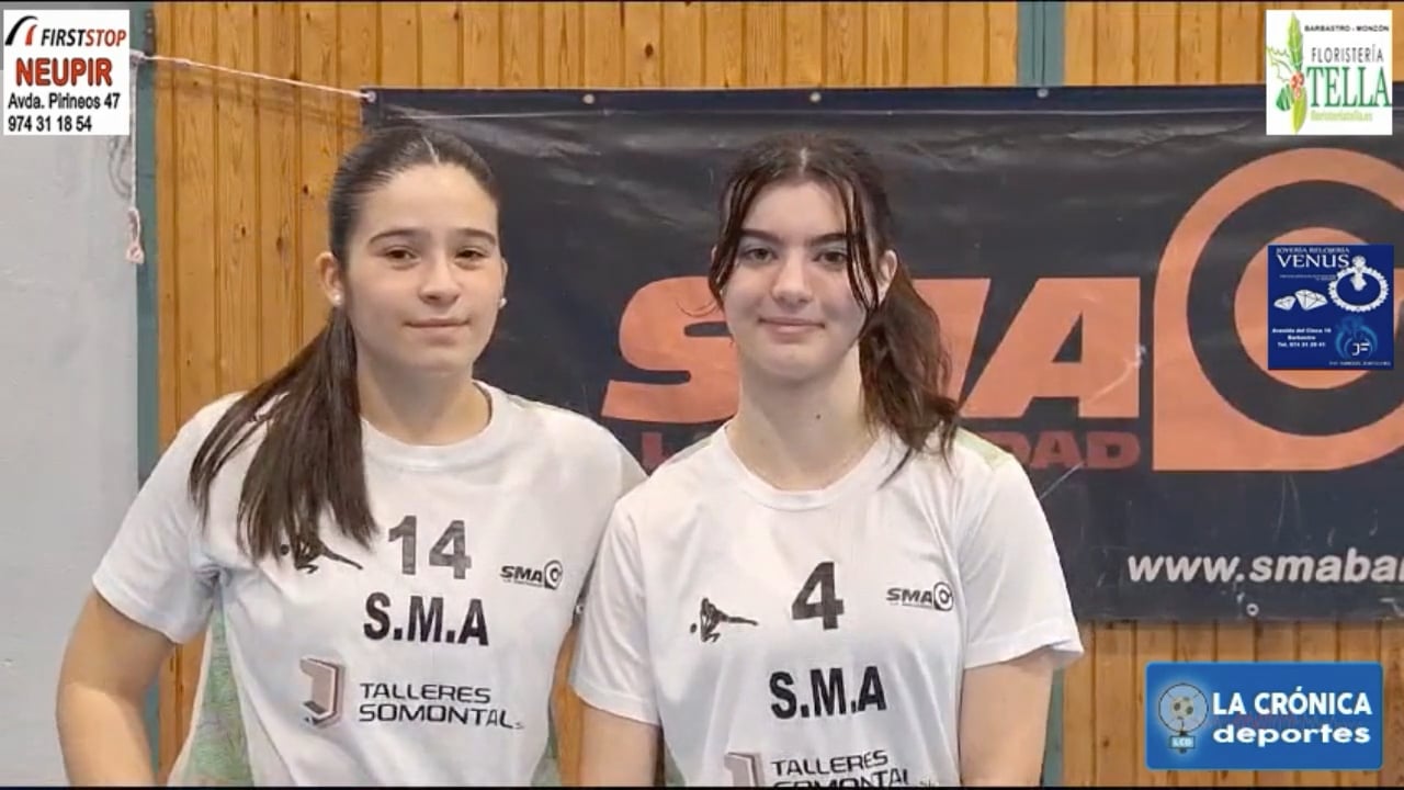 IRENE, RUTH, FERNANDO Y TOÑO (Jugadoras y Entrenadores Equipo Voleibol Femenino SMA Barbastro)