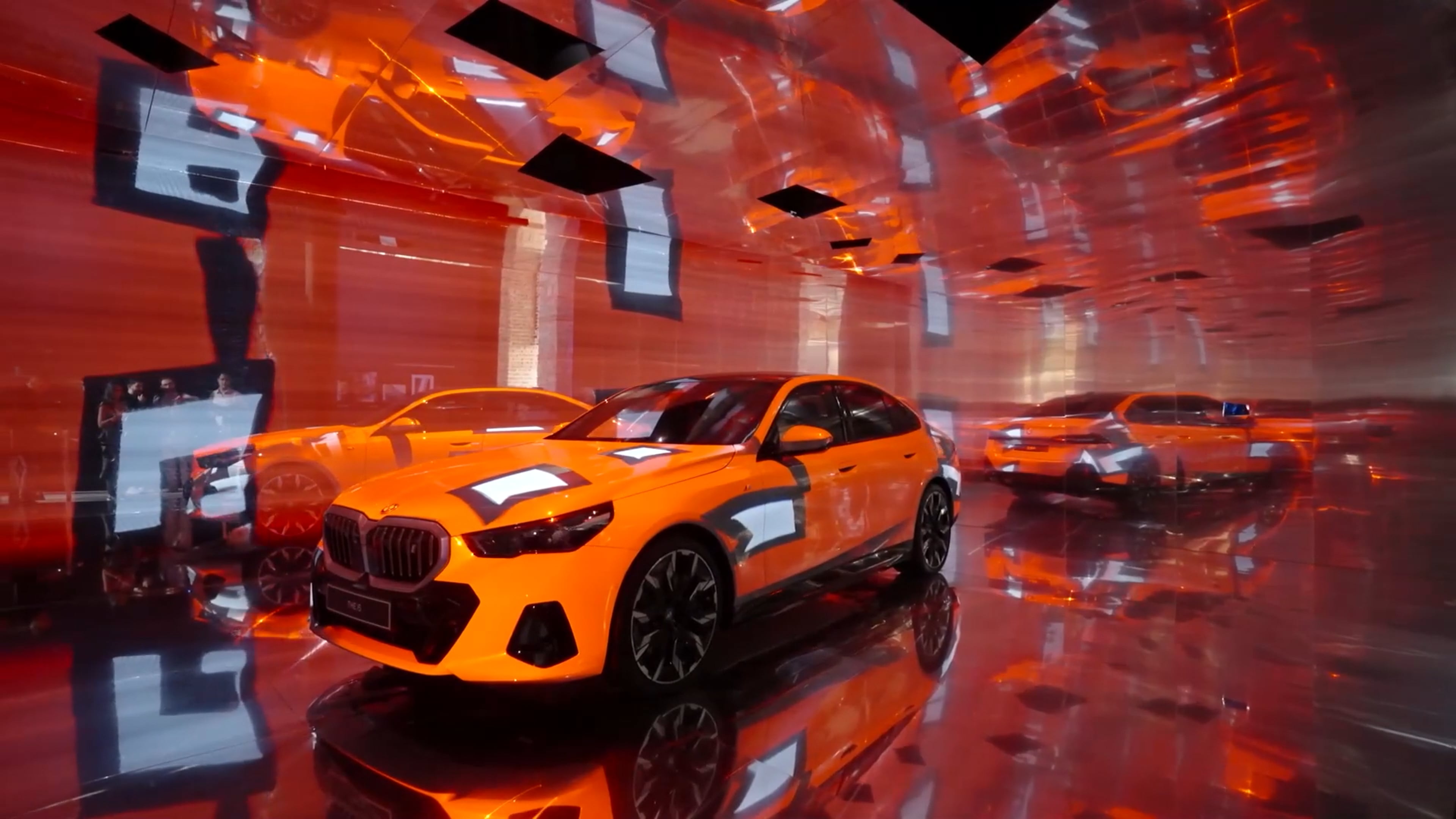 BMW — Tersane Istanbul, resmi proje videosundan poster