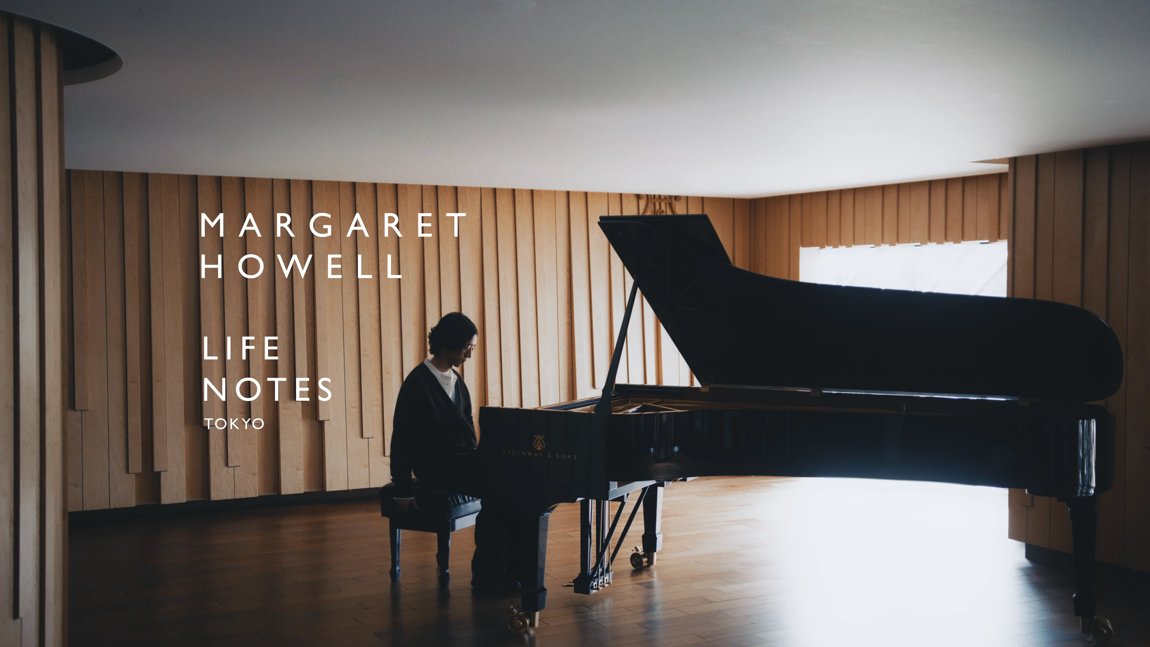 フィーカ様　美品 MARGARET HOWELL マーガレットハウエル MARGARET HOWELL idea 【正規販売店】MARGARET ボウ 薄型折り