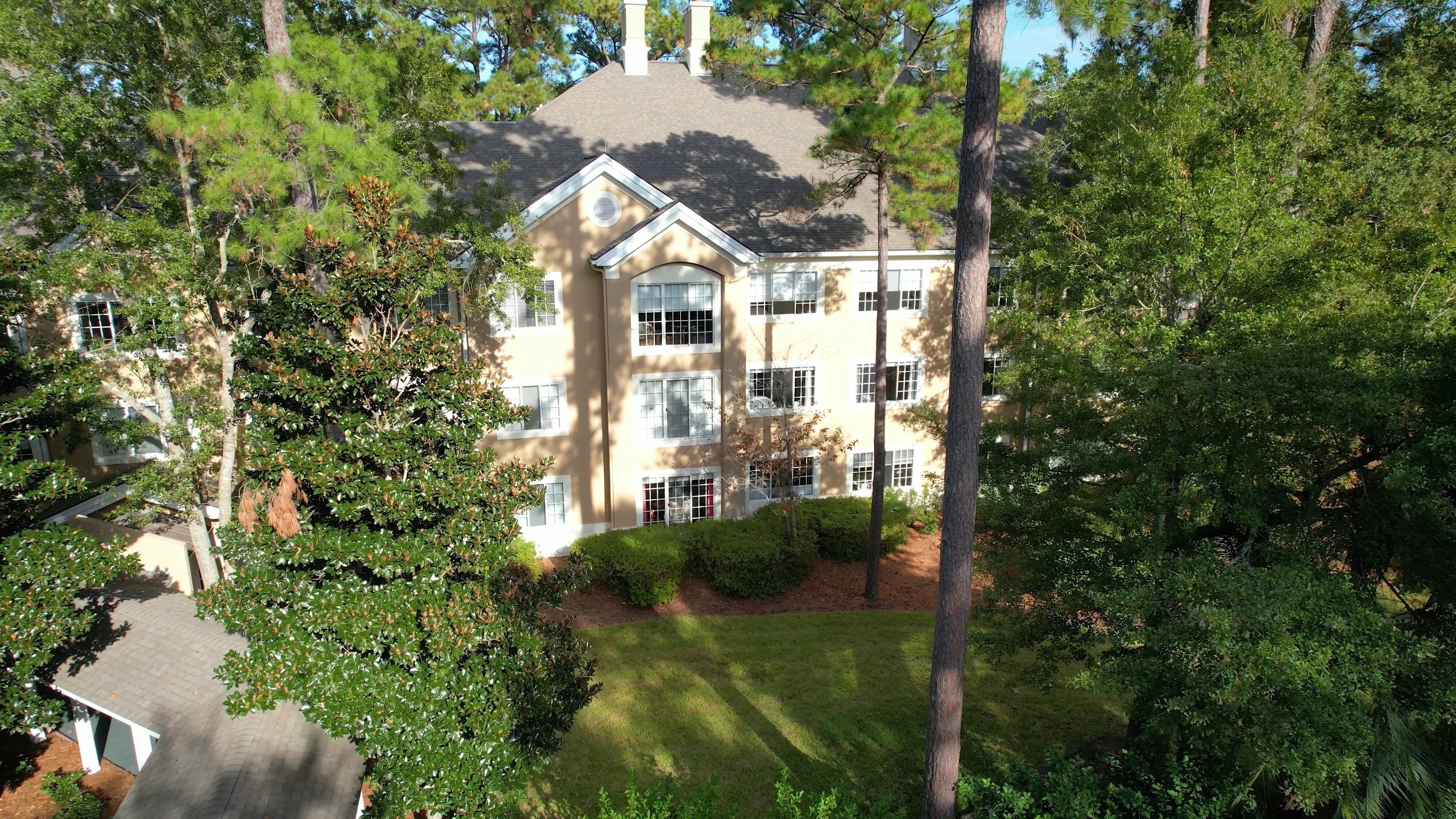 The Carlton Apartment (55 Bird Song Way A208) on Vimeo