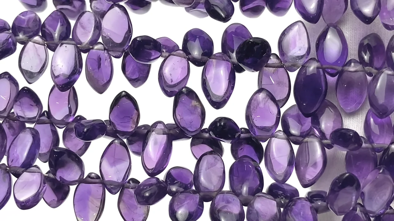動画】宝石質アメジストAAA- マーキス(プレーン)半連/1連(約18cm