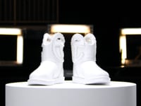 ☆韓国の人気☆【UGG】☆UGG X TELFAR Logo Mini Crinkle W☆ UGG x TELFAR Small Shopper Crinkle - White