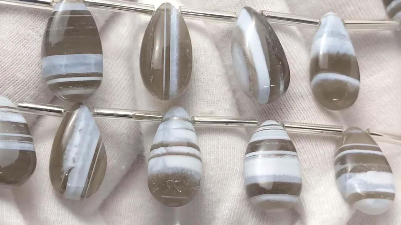 動画】デザートオパールAA++ ペアシェイプ(プレーン) 半連/1連(約18cm