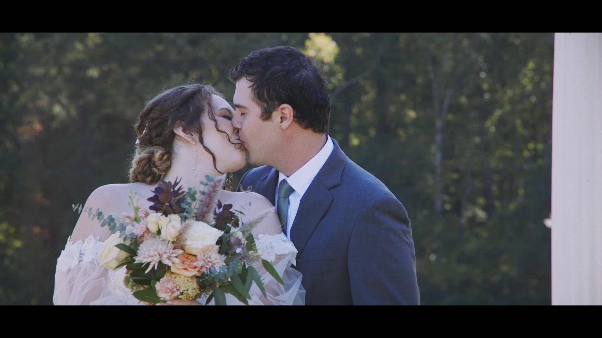 Emily & Travis Wedding Highlight