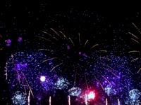 V13-Colorful_fireworks_ex_7730900_HDMOV