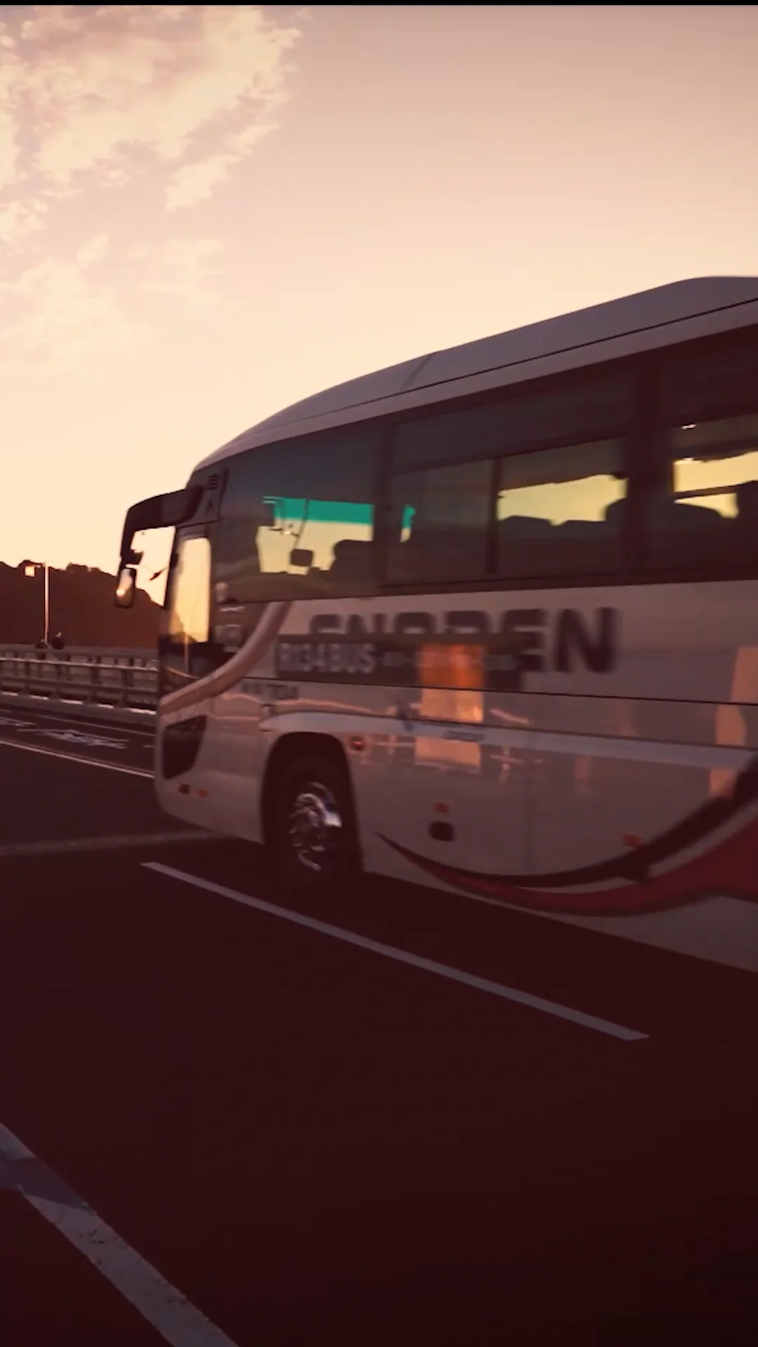 R134BUS｜鎌倉⇔国道134号線⇔江の島 シャトルバス「R134BUS