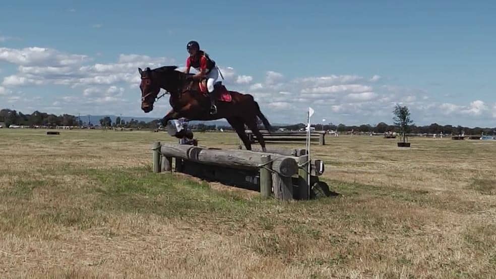 Elizabeth Fyfe riding Frankie 46 Grade 4 Mentone Pony Club Horse Trials