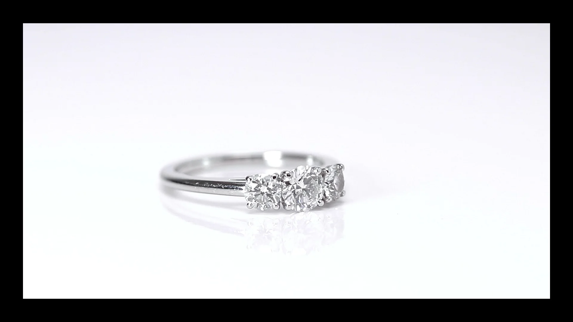 De Beers 1.03ct Diamond Three Stone Ring | Farringdons Jewellery