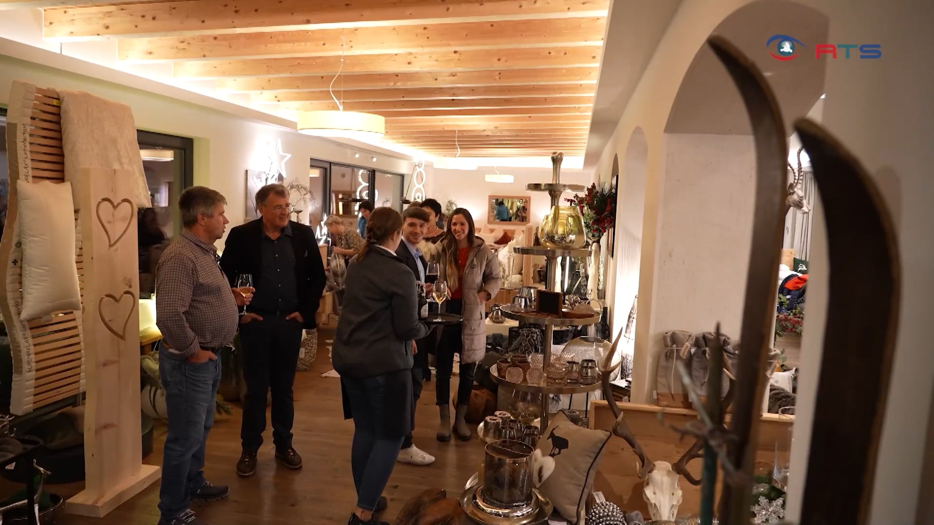 vorweihnachtszeit-liebhaber-pilgern-in-den-pinzgau-zur-alpenrelax-bergweihnacht