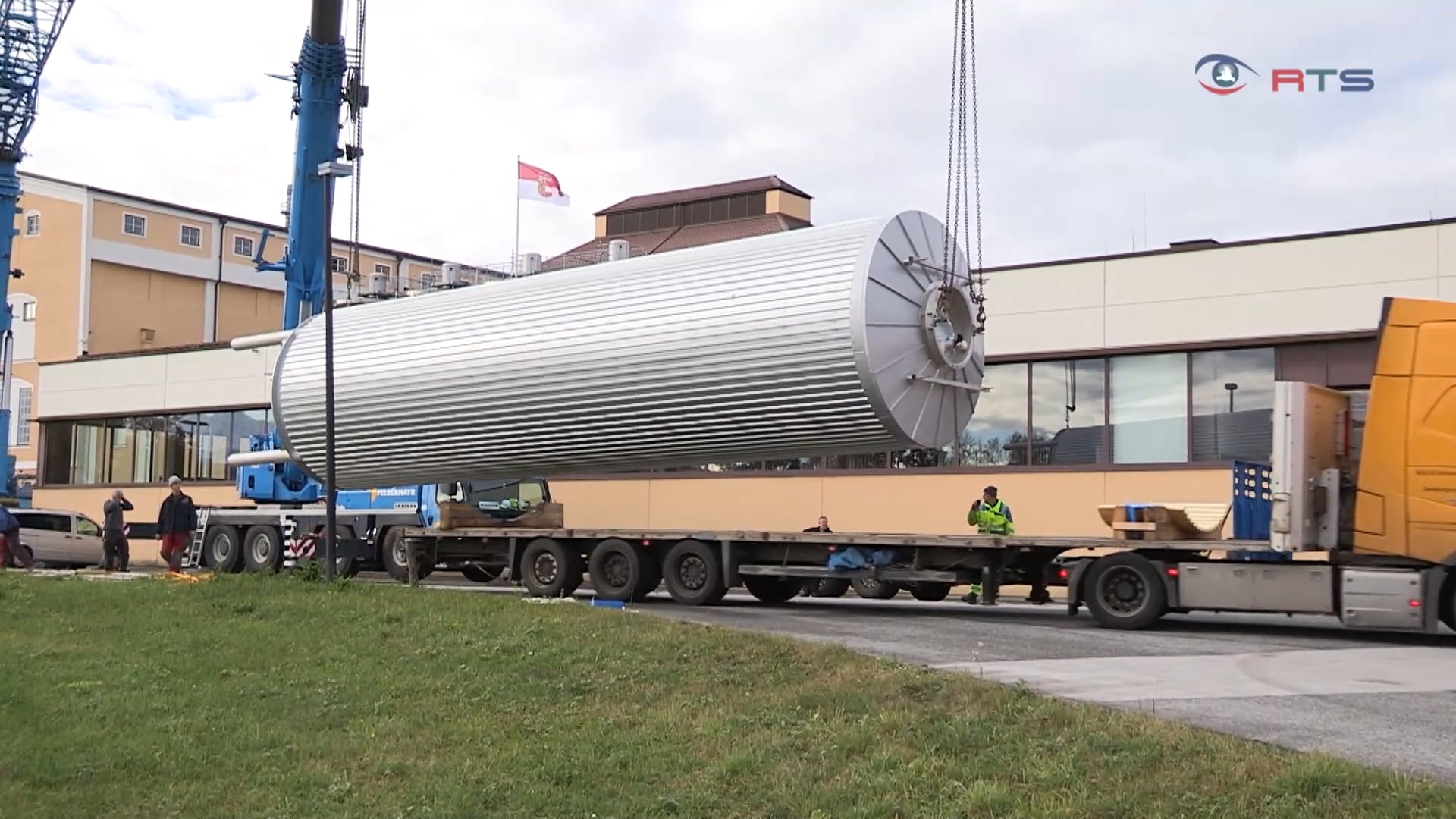76-000-liter-bier-stiegl-hat-einen-neuen-lagertank