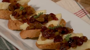 Holiday Hosting: Must Have Eats