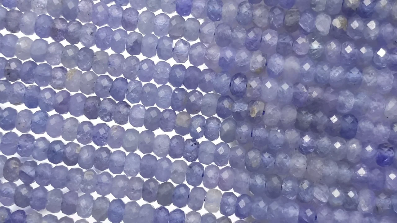 タンザナイト ボタンカット3.5×3.5×2mm 1/4連～1連｜天然石ビーズの卸