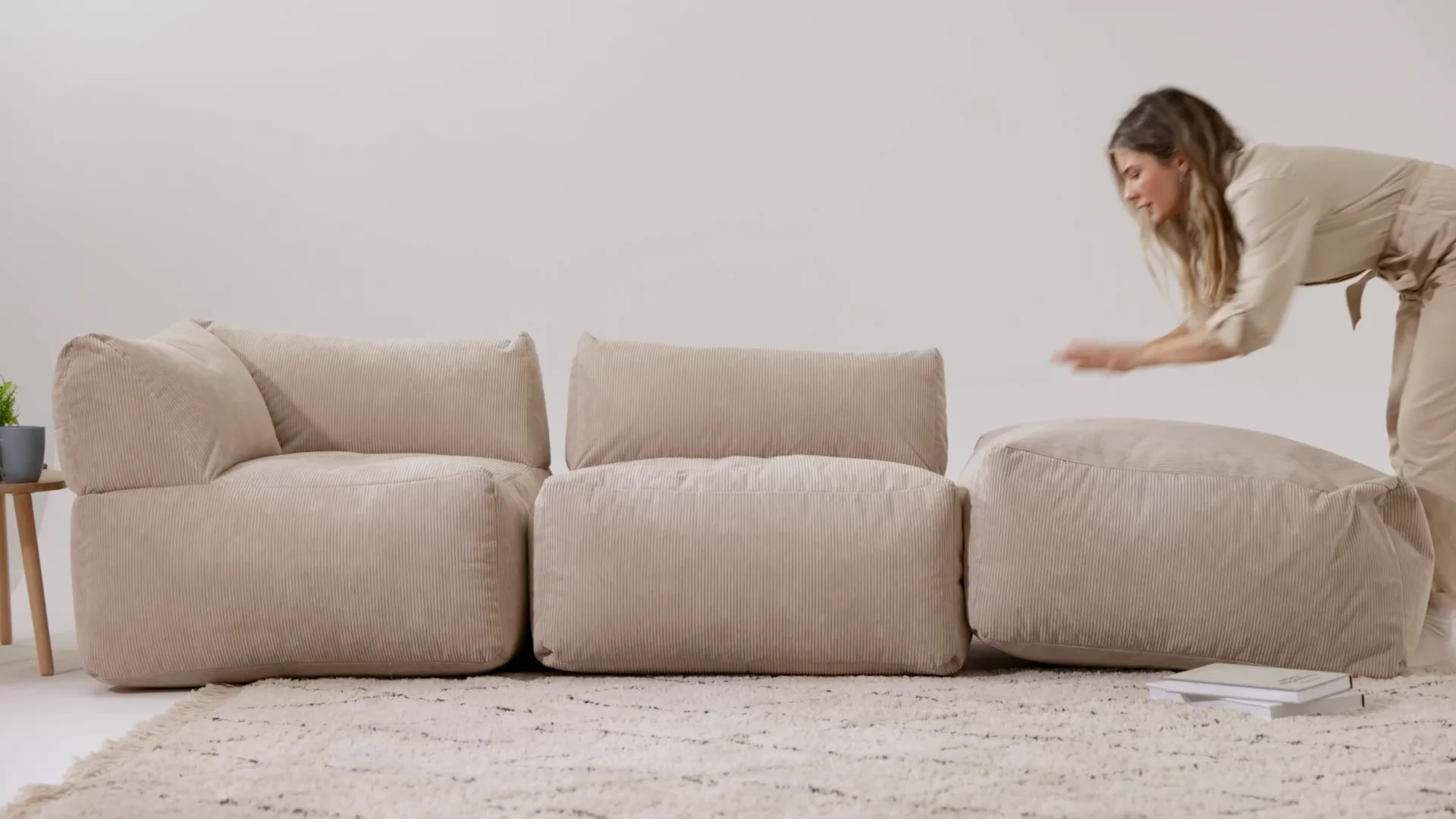 Couch in the floor online
