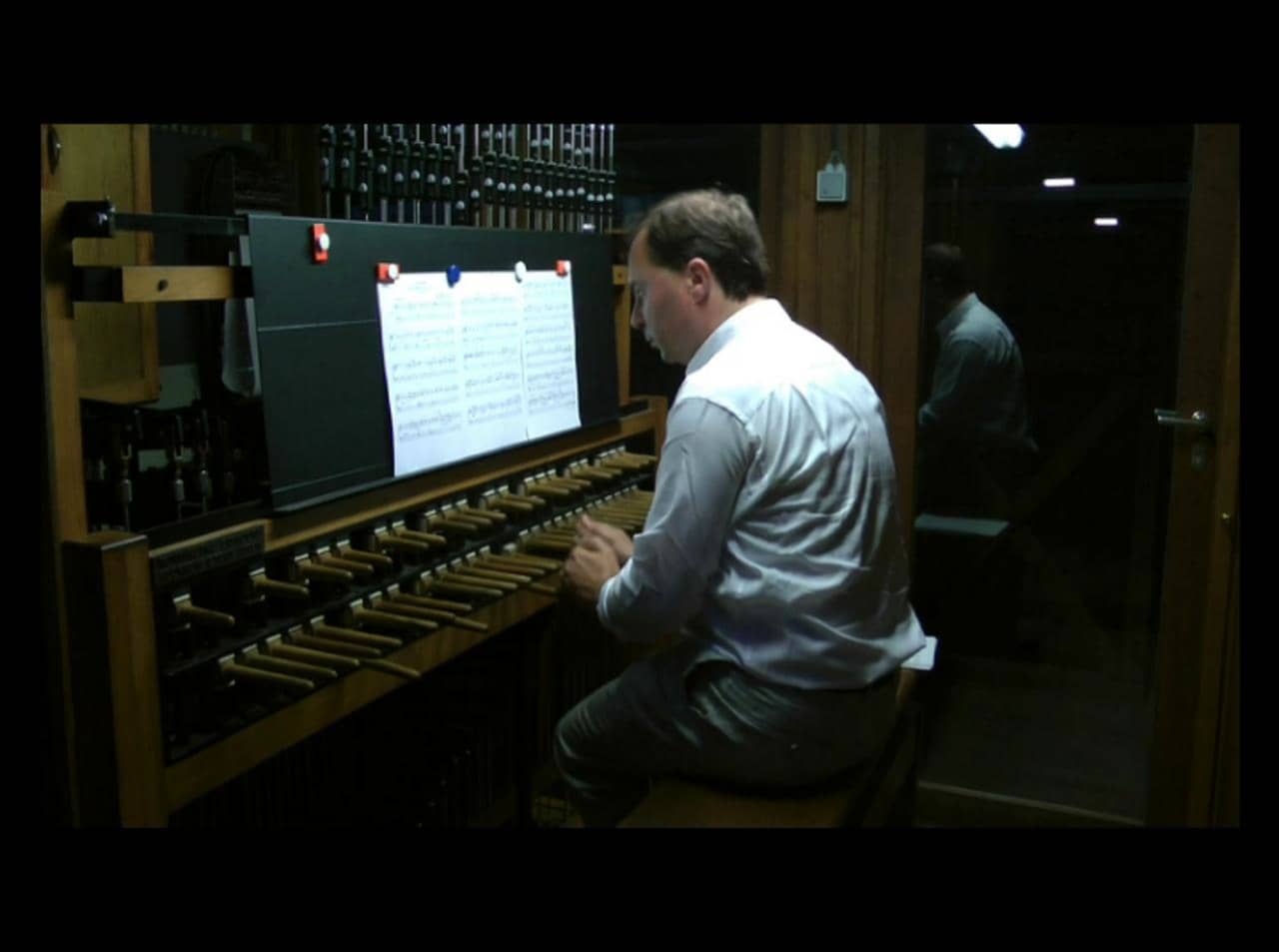 Koen Cosaert plays the Carillon of Sint-Rombouts Mechelen on Vimeo