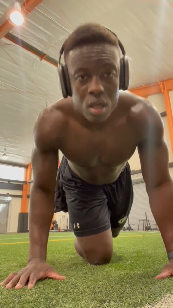 Watch micah awe's Push Ups: 74 push ups