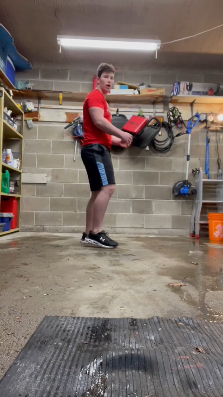 Watch alex cruji's Vertical Jump: 24.32 inches