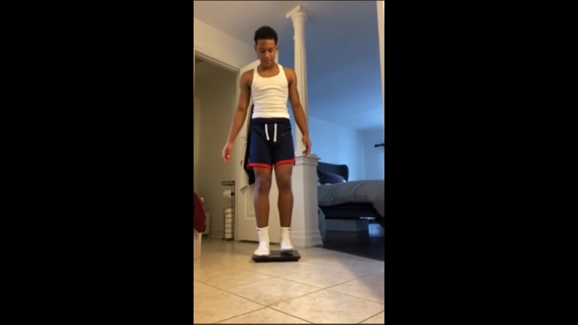 Watch xavier smith's Weight: 160.1 pounds