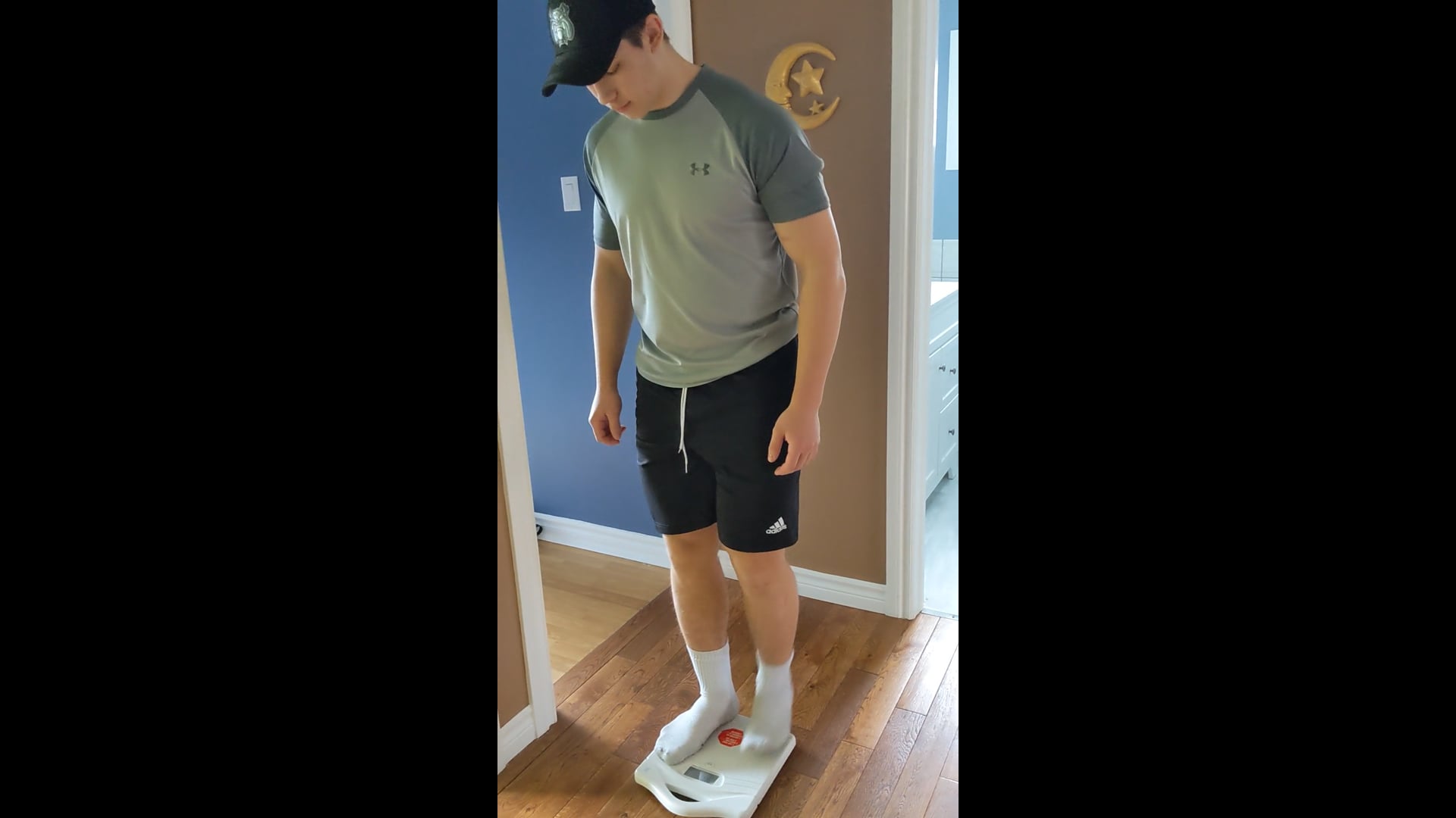 Watch PurpleShift athlete's Weight: 212.2 pounds