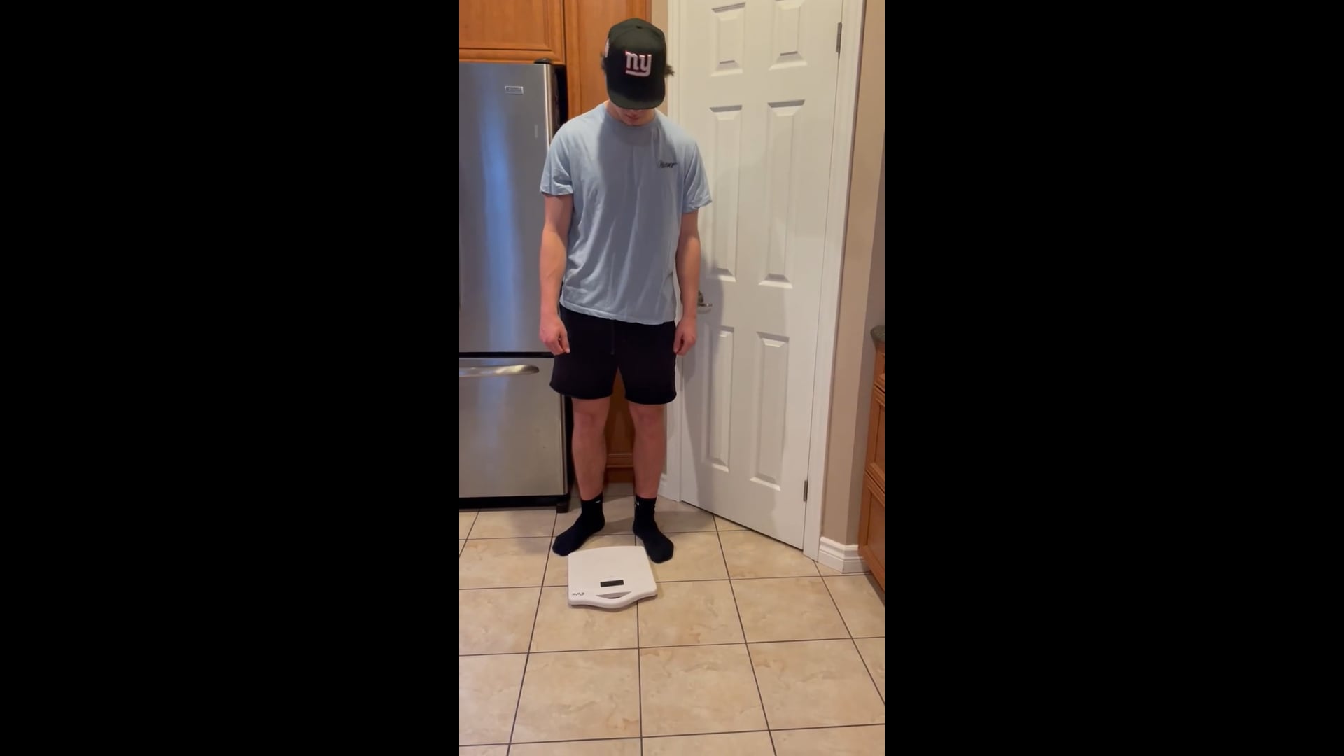 Watch tyler hopwood's Weight: 205 pounds