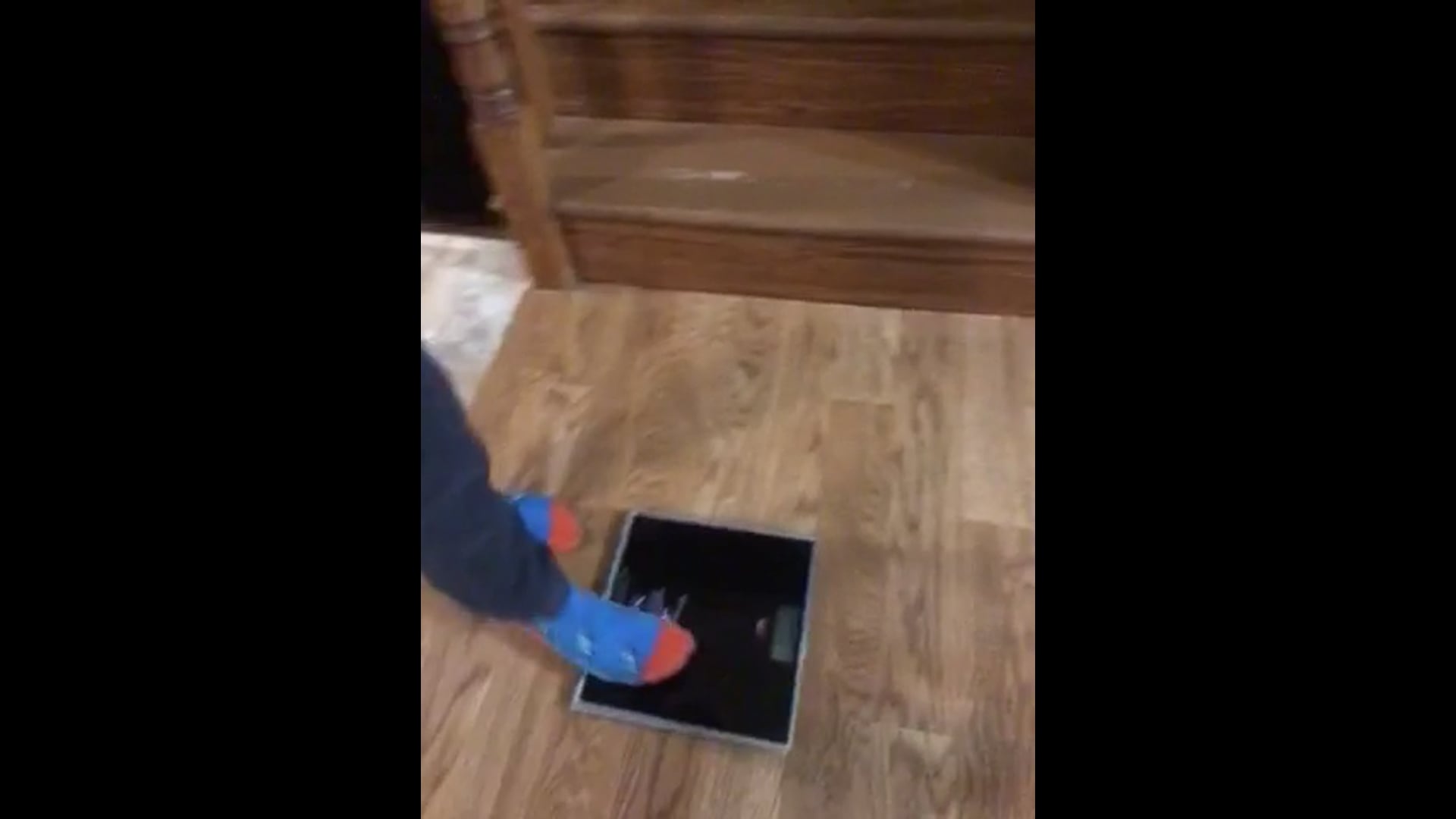 Watch mikhael pegg's Weight: 143.8 pounds