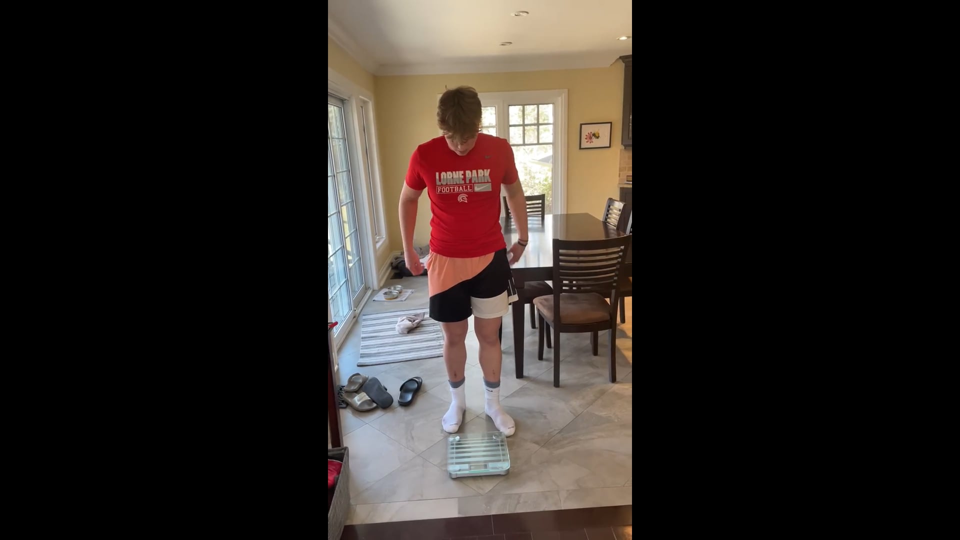 Watch callum green's Weight: 219.6 pounds