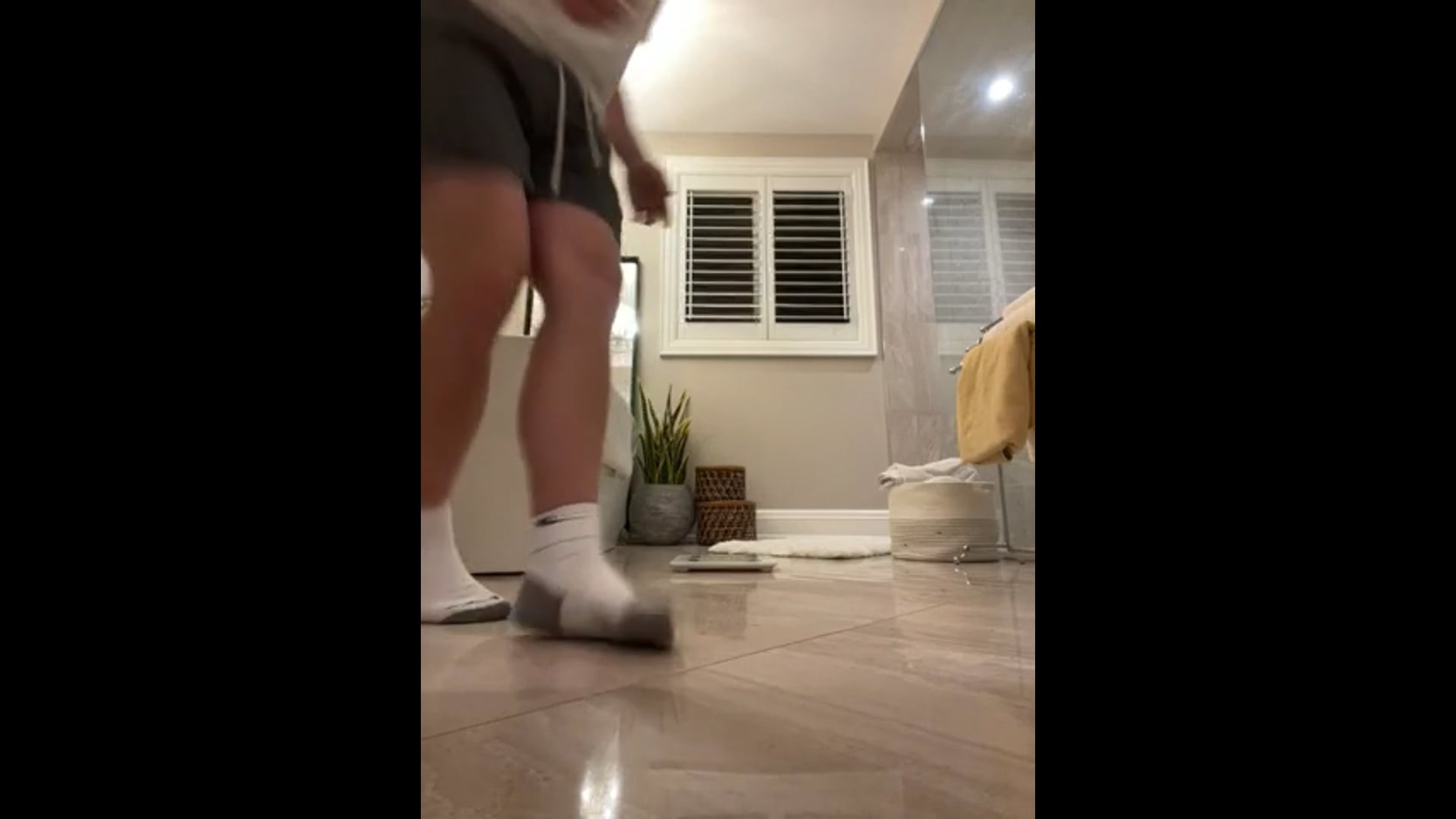 Watch PurpleShift athlete's Weight: 180.4 pounds