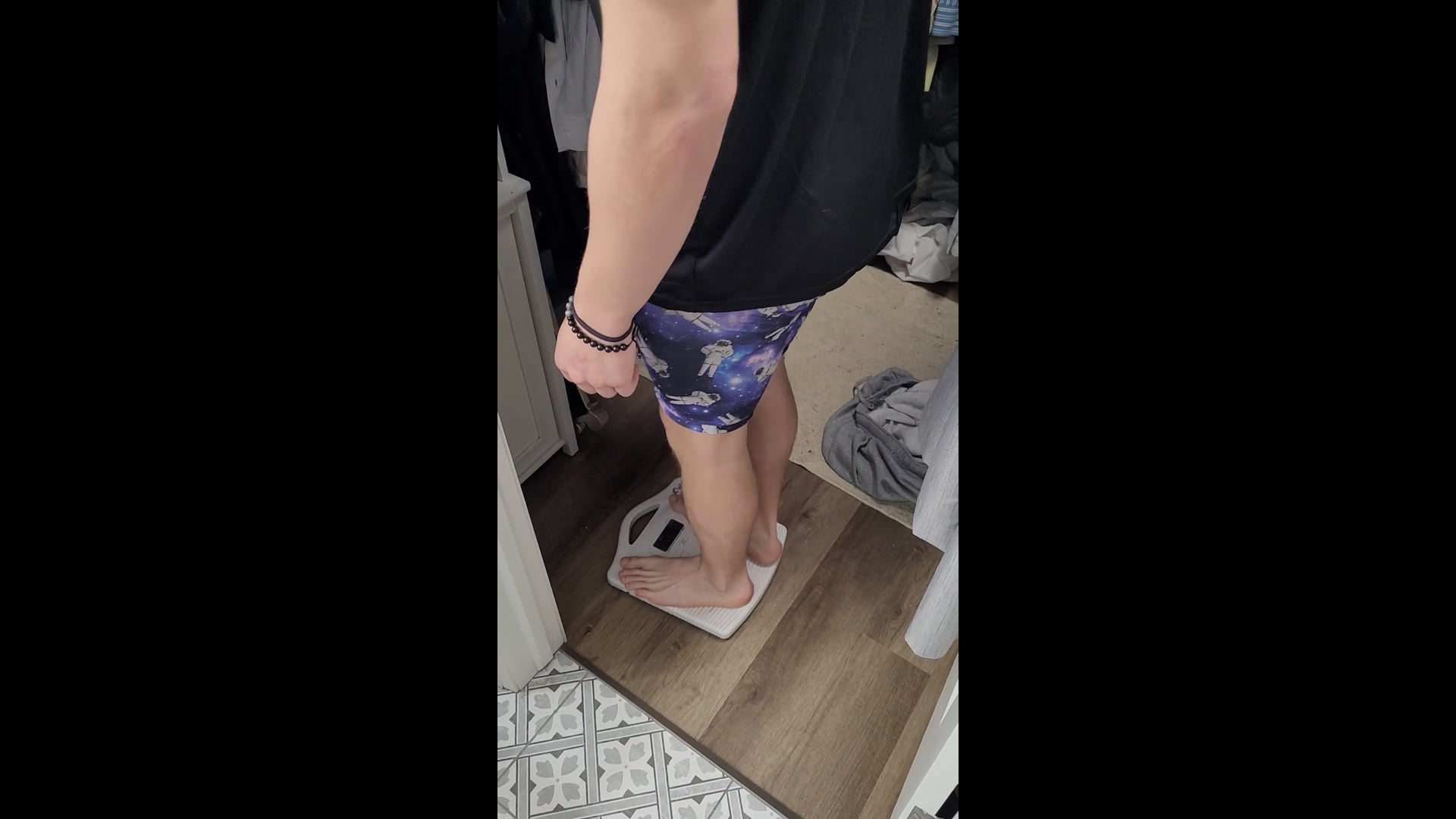 Watch alistair mcnair's Weight: 200.6 pounds