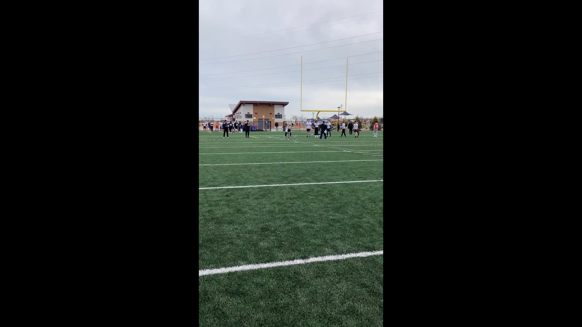 Watch amos thomas's 40 Yard Dash: 5.14 seconds