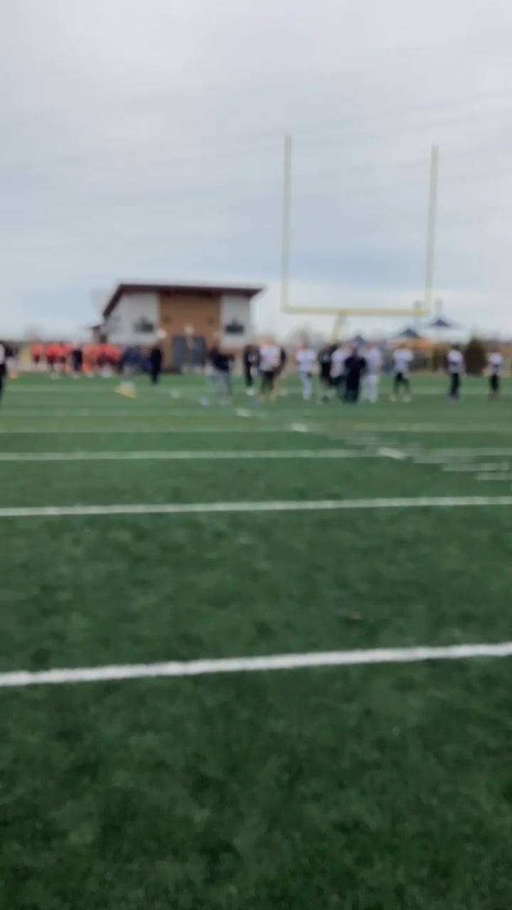 Watch lucas aherne's 40 Yard Dash: 5.21 seconds