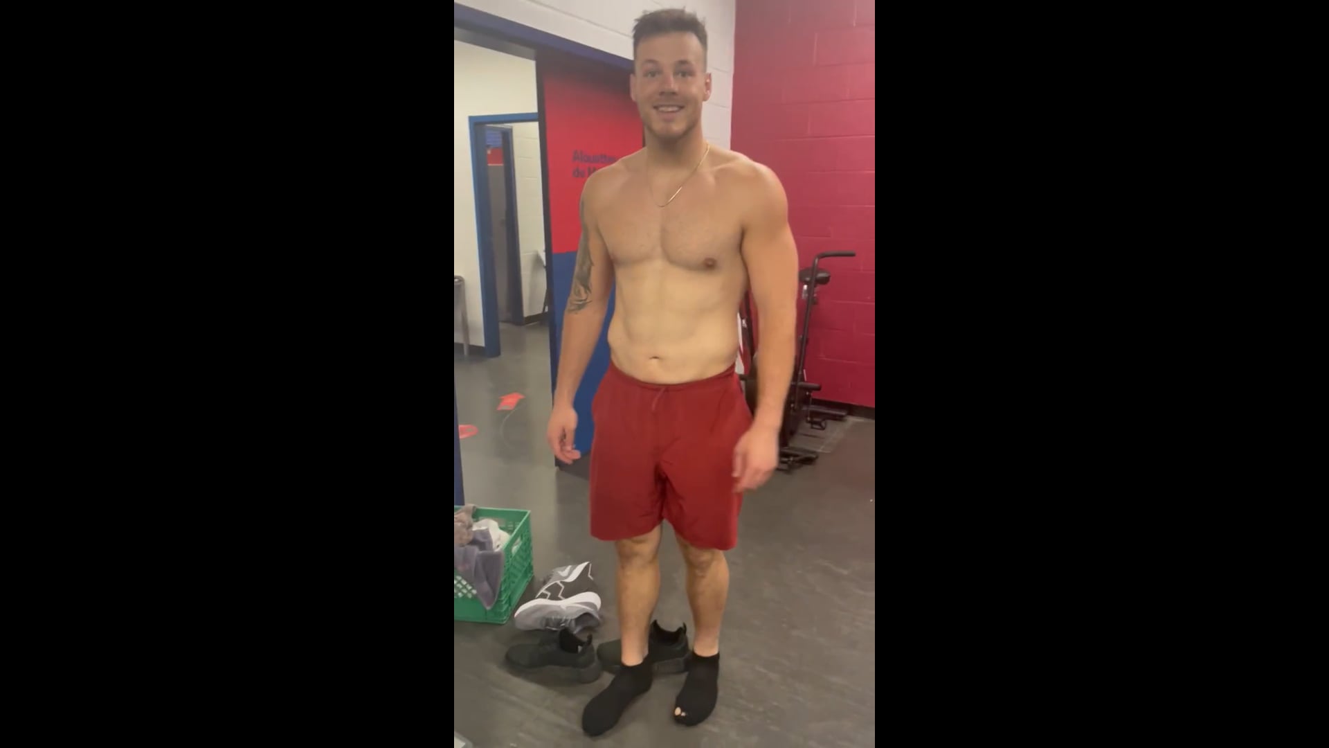 Watch brock gowanlock's Weight: 231.8 pounds