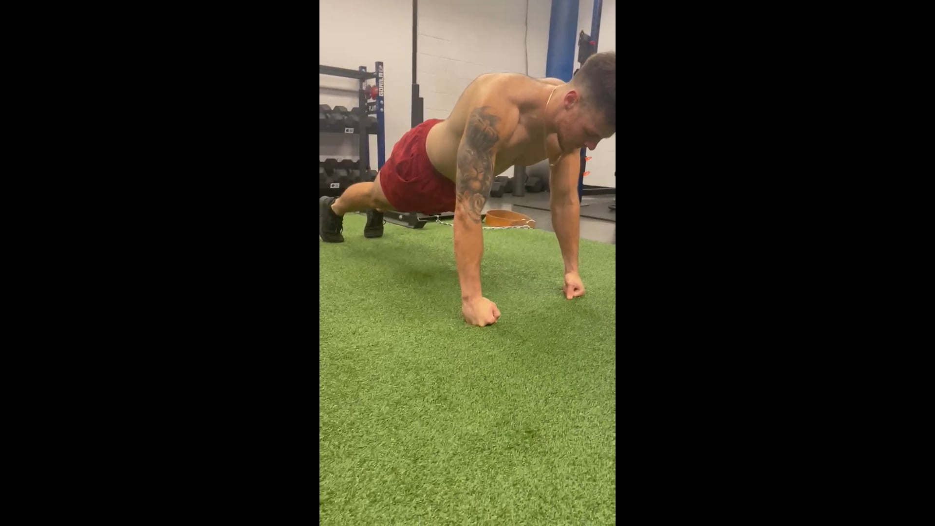 Watch brock gowanlock's Push Ups: 64 push ups