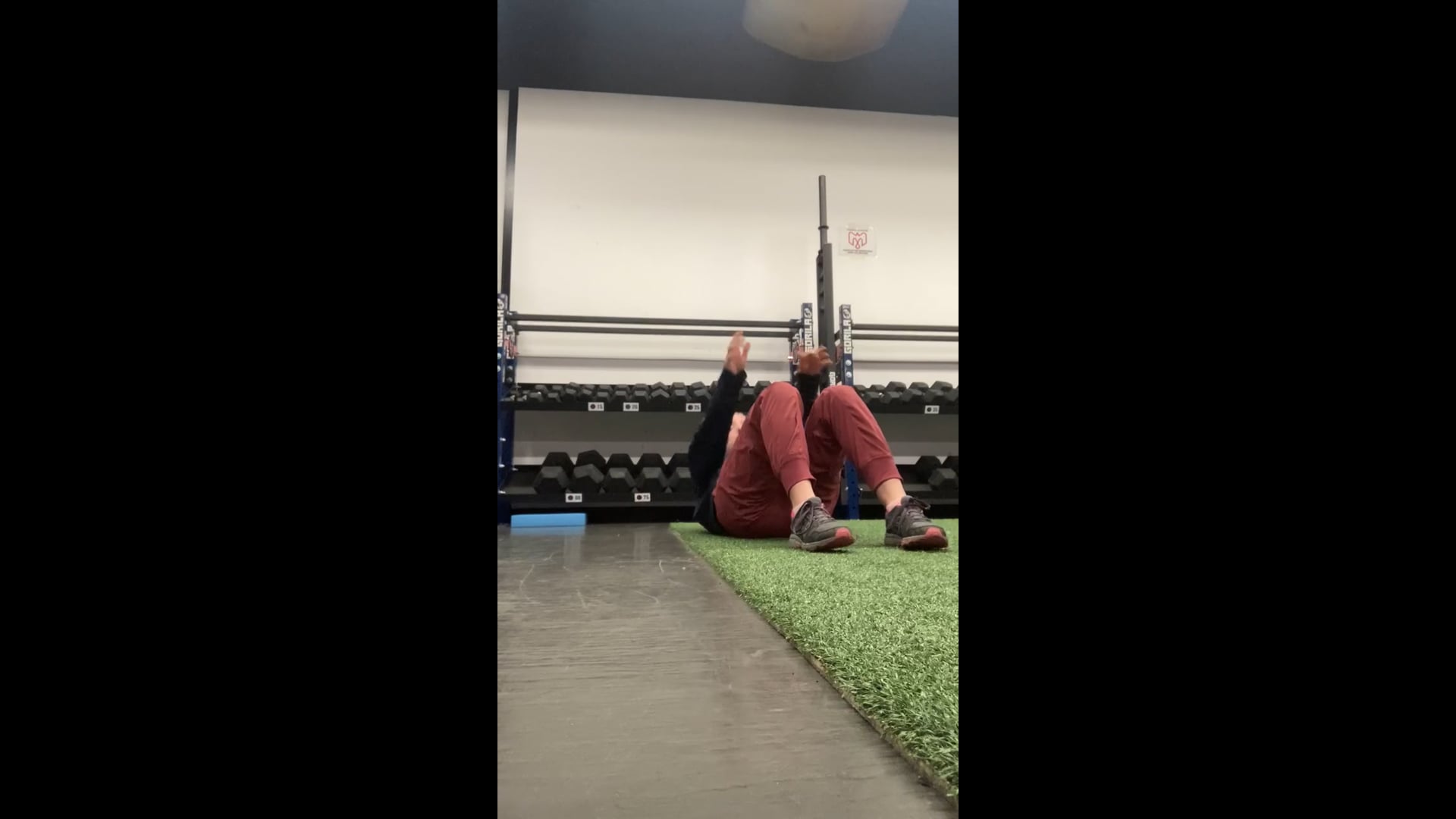 Watch elyse benest's Sit Ups: 76 sit ups