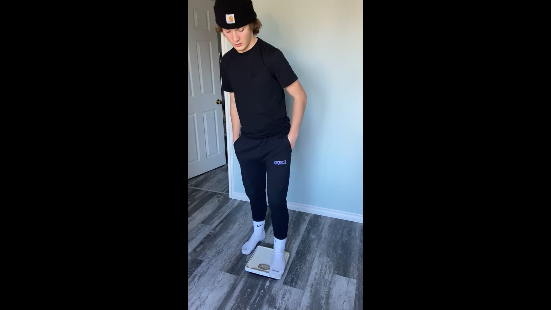 Watch jordan skanes's Weight: 147 pounds