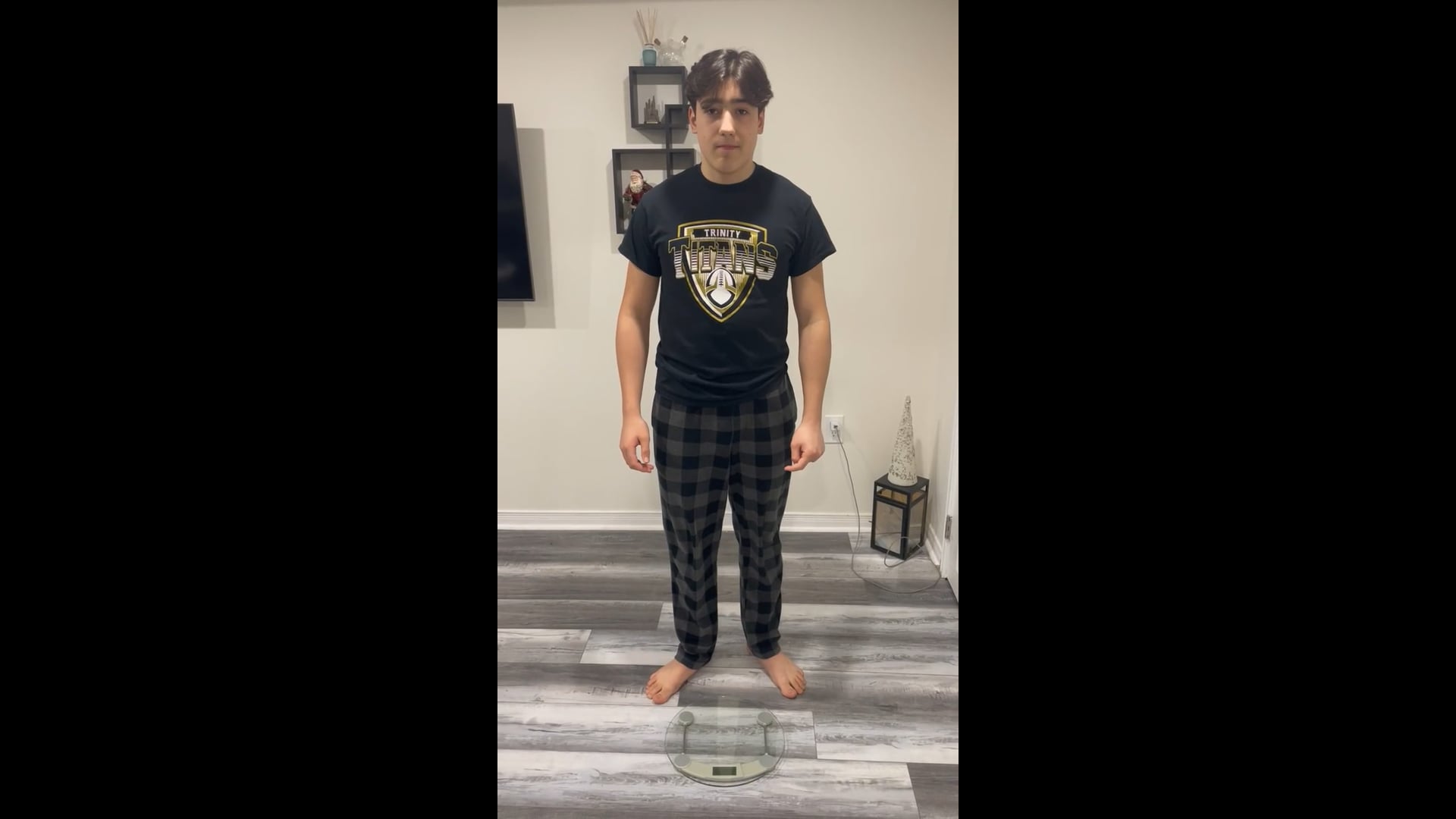 Watch brayden todorov's Weight: 181 pounds